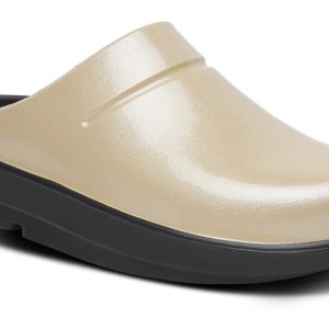 Womens OOcloog Luxe Clog - Champagne