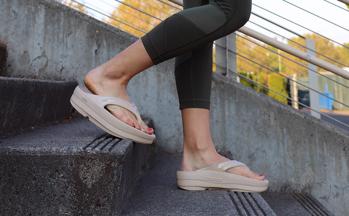 Womens OOmega OOlala Sandal - Nomad - Image 9