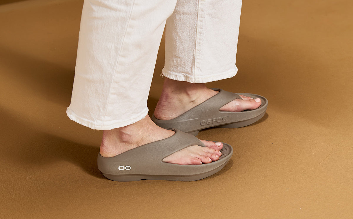 Womens OOriginal PLUS Sandal - Driftwood - Image 9