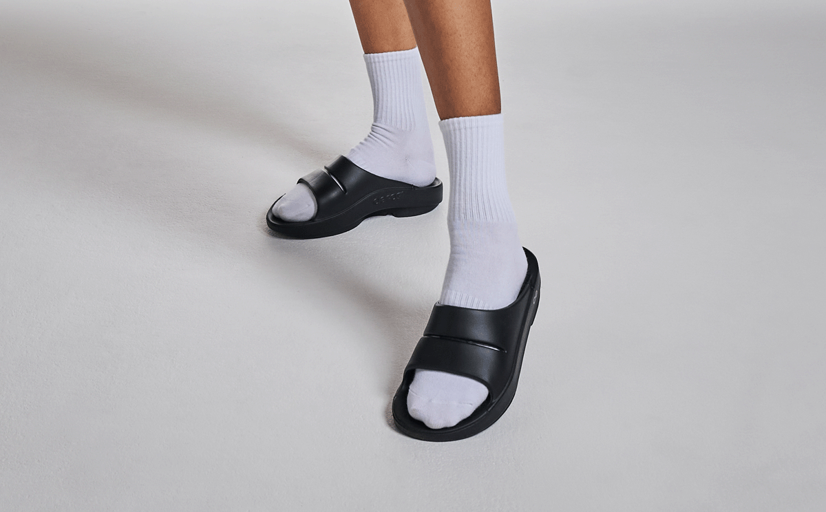 Womens OOahh Slide Sandal - Black - Image 9