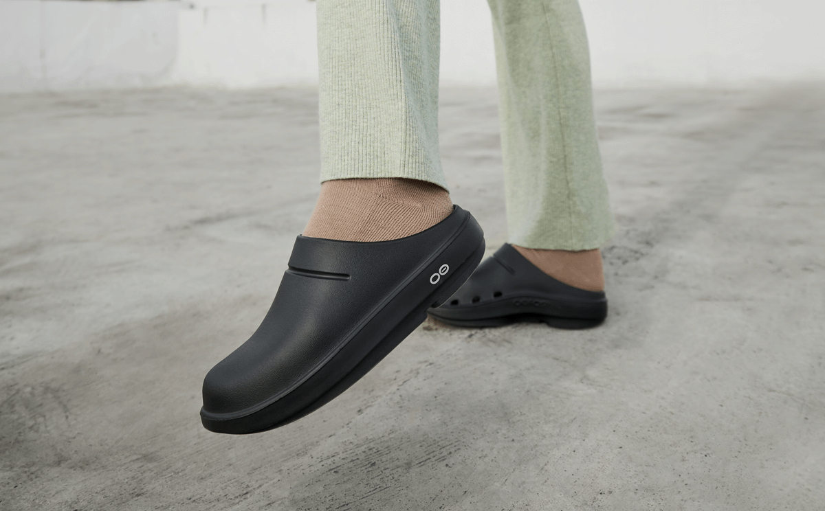 Womens OOcloog Clog - Black - Image 9